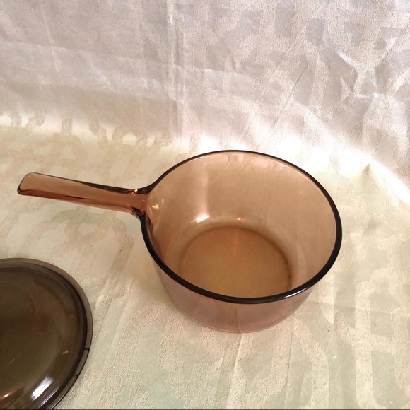 CORNING VISIONWARE 1.5 litre Saucepan with Lid - Picture 4 of 4